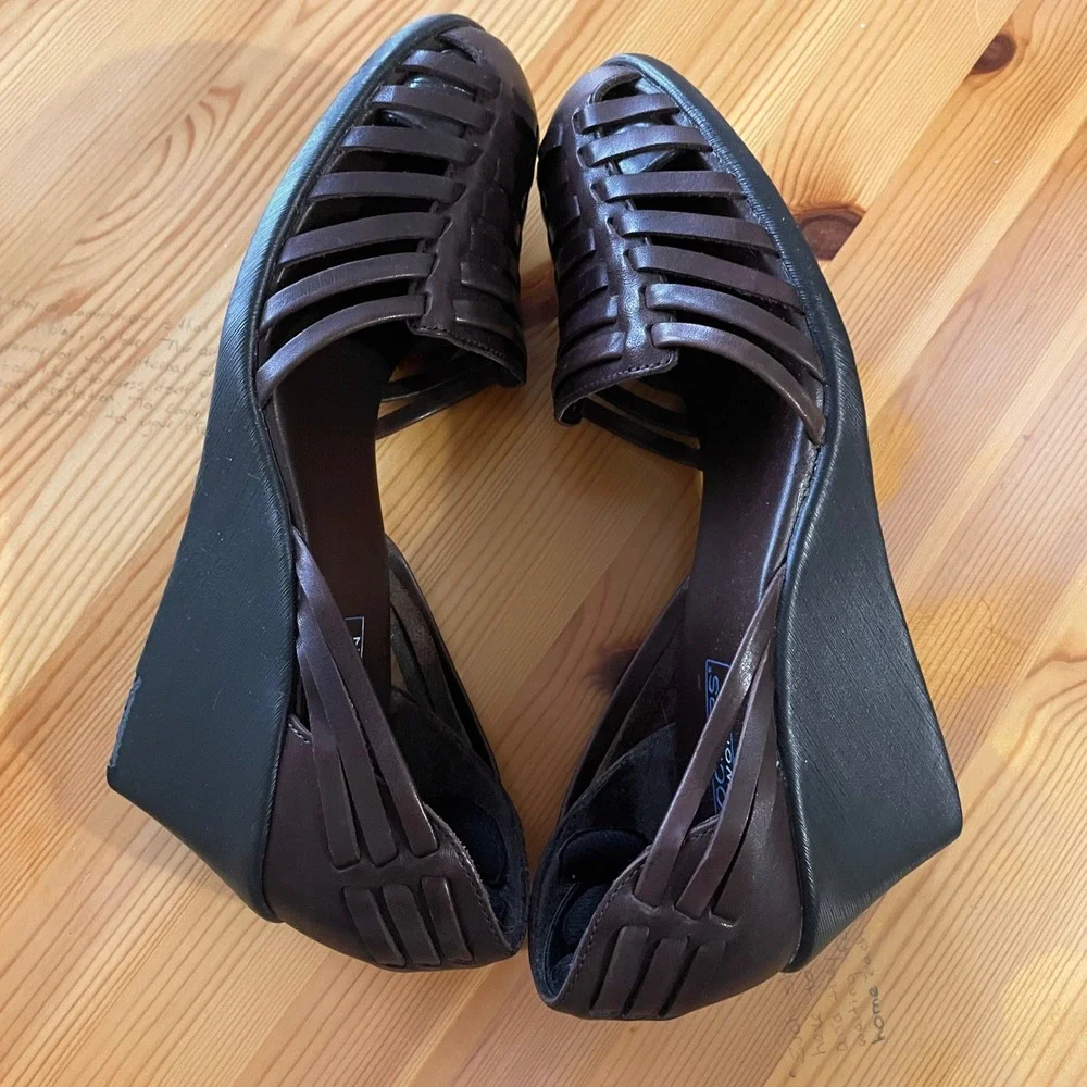 Dockers Dkanak Brown Leather‎ Huarache Wedge Sandal Size 8